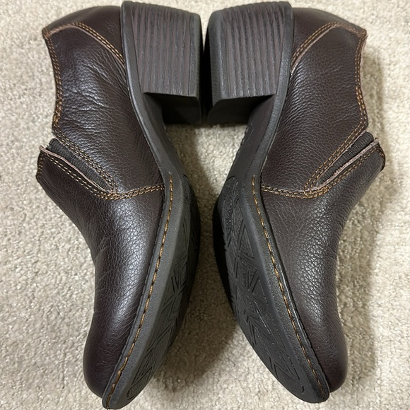 B.O.C. Leather Ankle Booties - Picture 6 of 6